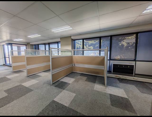 1,664M² OFFICE TO LET IN RANDJESPARK
